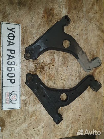 Рычаг передний левый 1.8 Opel Astra H / Family 200