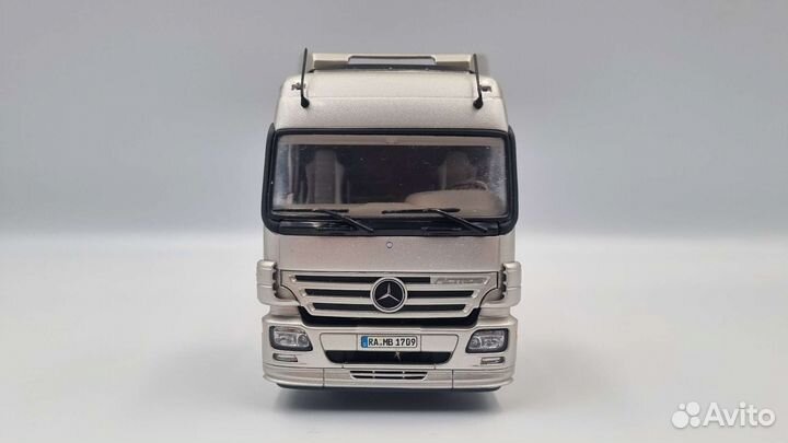 Модель Mercedes-Benz Actros