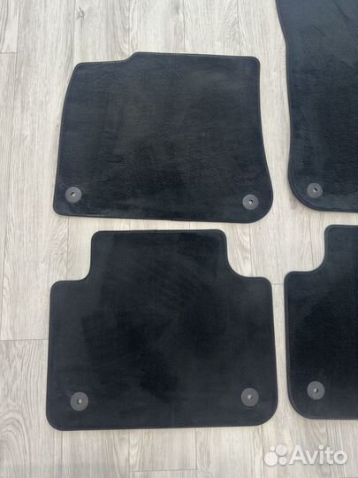 Оригинальные коврики Volkswagen Touareg