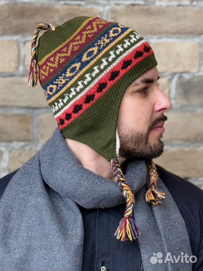 Мужская шапка двусторонняя с ушками зимняя Чульо 100% альпака цвет беж-фисташковый