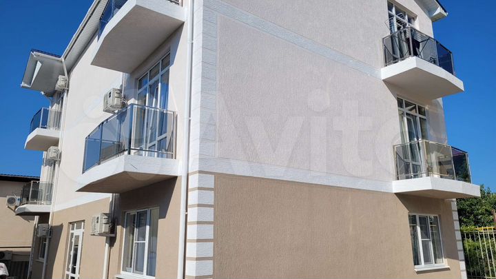 Комната 26 м² в 9-к., 3/3 эт.