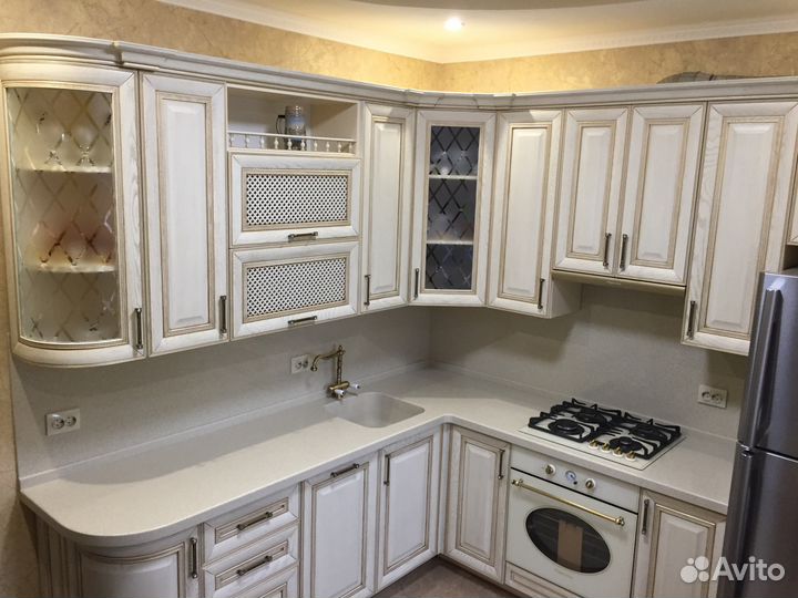 Столешницы из кварцевого камня, искусственного