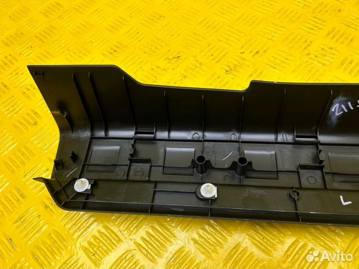 Накладка порога передняя левая Nissan Xtrail T31