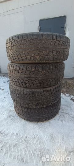 Michelin X-Ice North 205/65 R15 29H