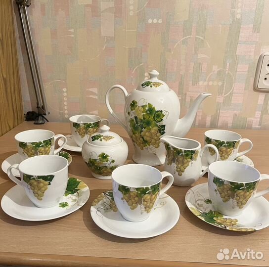 Сервиз чайный фарфоровый новый