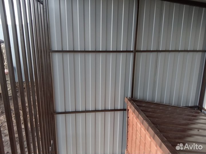 Вольер с будкой для собаки