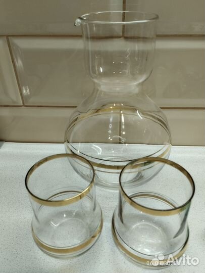 Графин цветное стекло СССР. Пробки на графины