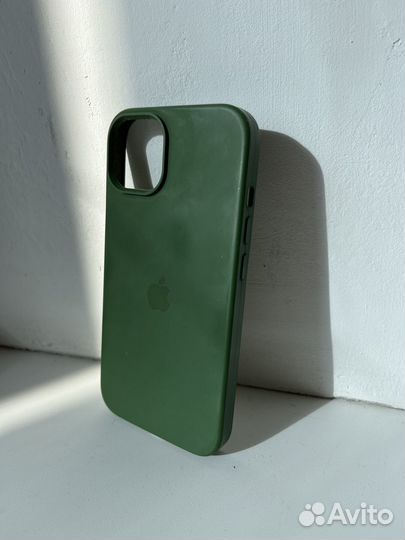 Чехол для iPhone 13