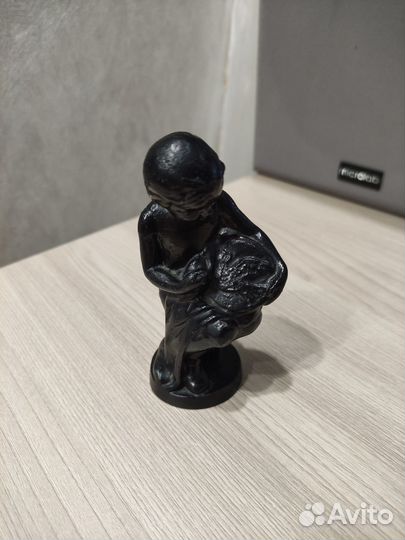 Каслинское литье - девочка