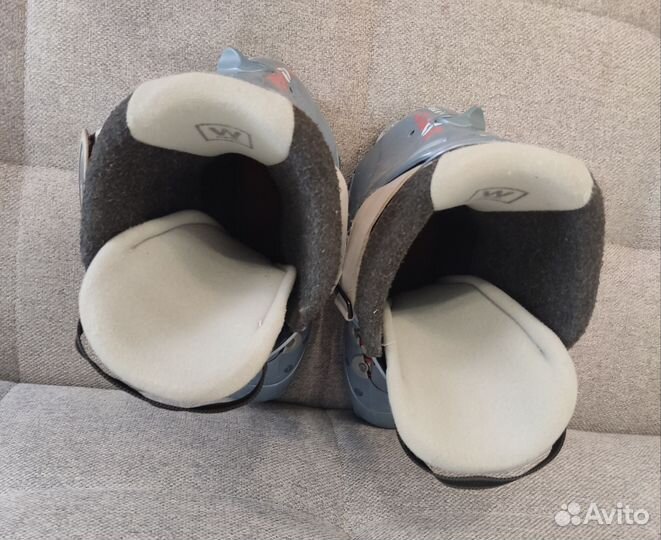 Горнолыжные ботинки salomon 39 размер 26 см