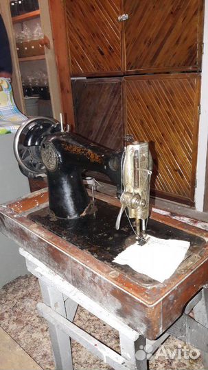 Швейная машина пмз им. Калинина