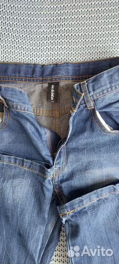 Джинсы