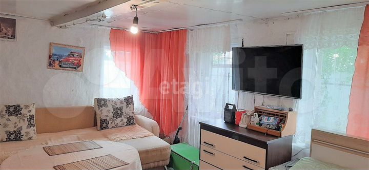 Дом 25,2 м² на участке 13,5 сот.