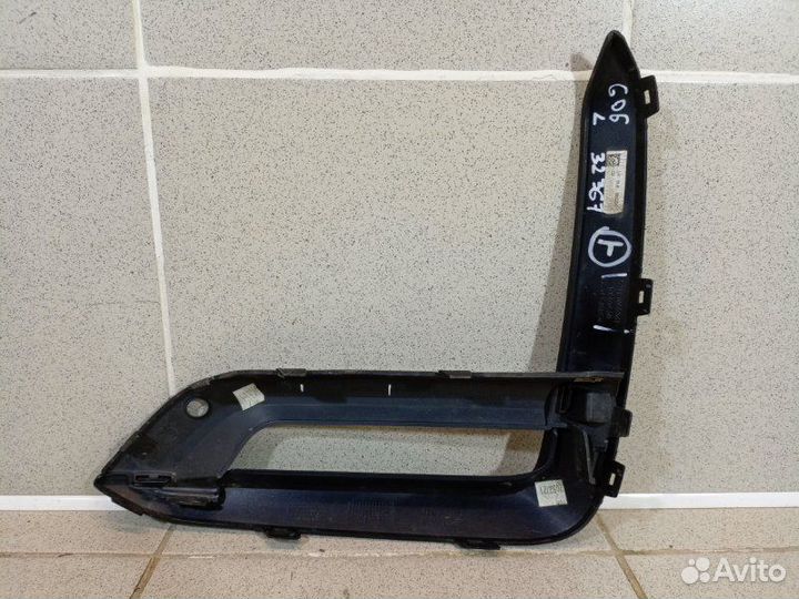 Рамка противотуманной фары левой Bmw X6 G06