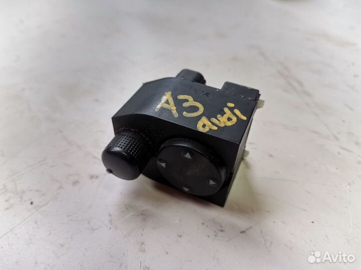 Блок управления зеркалами Audi A3 A4 B5