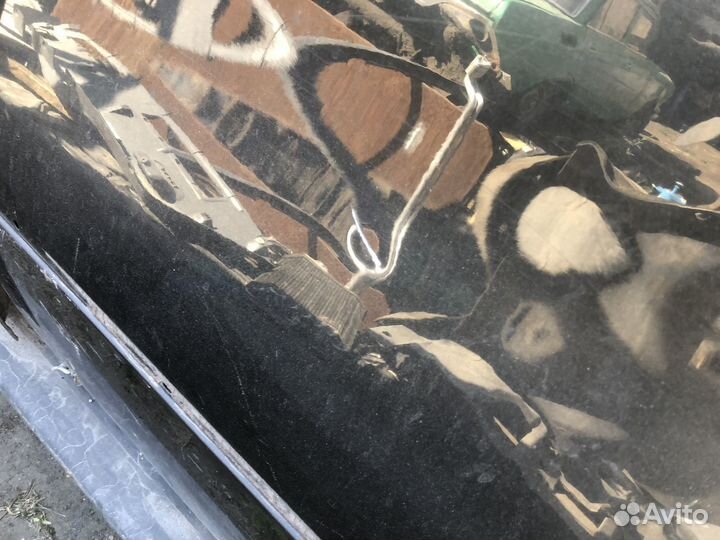 Задняя левая дверь е53