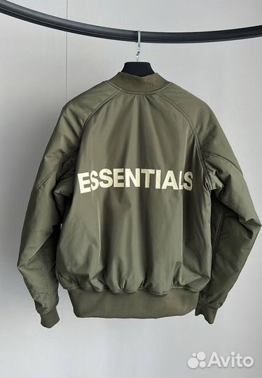 Бомбер essentials