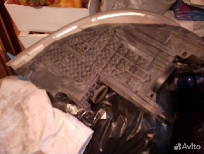 Фара передняя левая Skoda Octavia