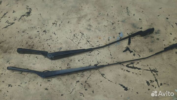 Поводки дворников peugeot 308