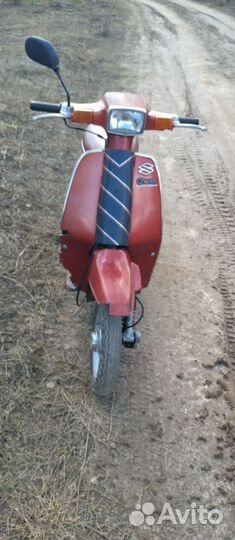 Ретро скутер на ходу