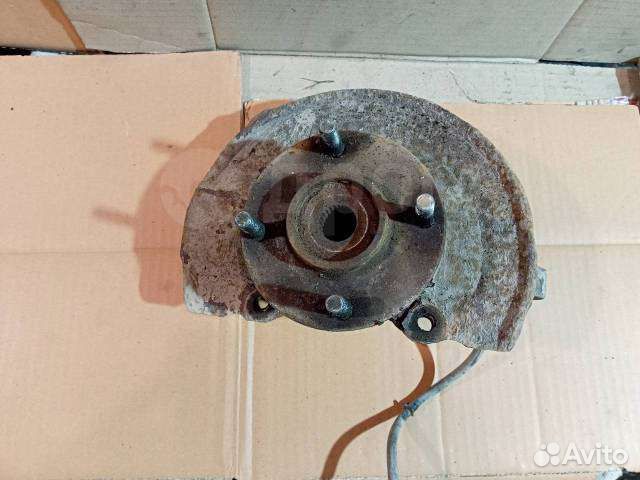 Поворотный кулак правый Mitsubishi Lancer 9 2006