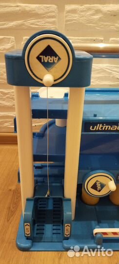 Игрушка парковка двухуровневая