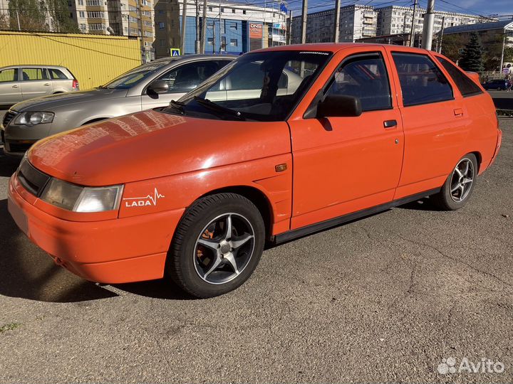 ВАЗ 2112 1.5 МТ, 2004, 200 000 км