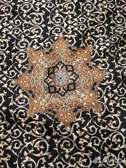 Платок moschino Италия