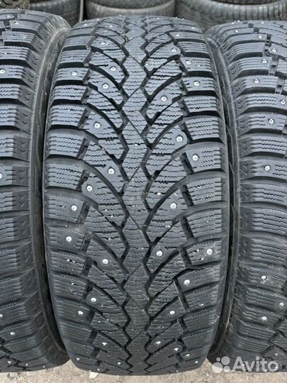 Pirelli Formula Ice 215/50 R17 95T