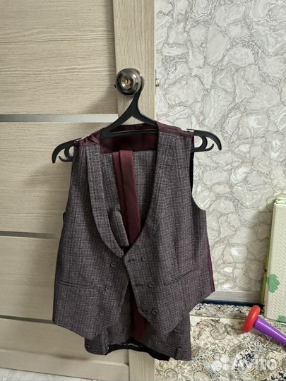 Мужской костюм