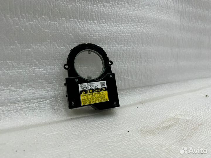 Датчик угла поворота Toyota Land Cruiser 200