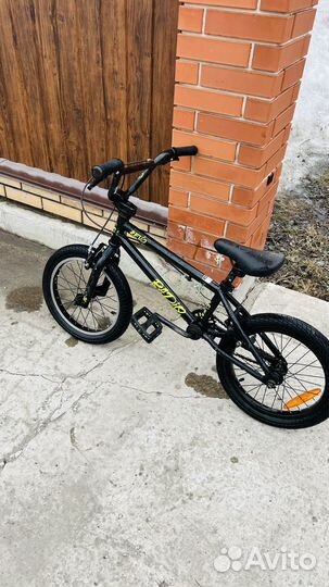 Трюковой велосипед BMX