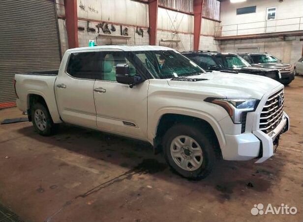 Запчасти на 2023 toyota tundra crewmax capstone