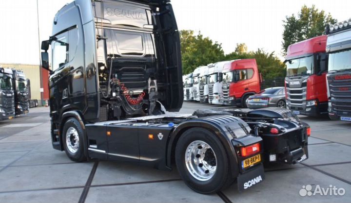 Разбираем грузовик Scania,6 series с 2016