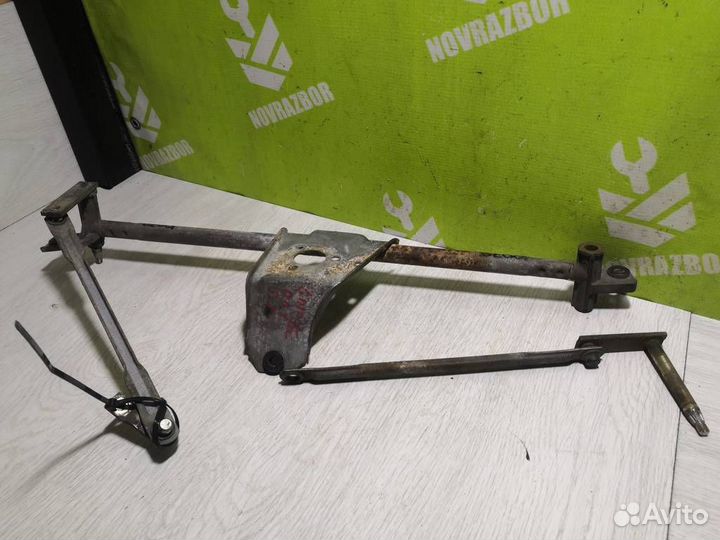 Трапеция стеклоочистителей Фольксваген Гольф 3 В