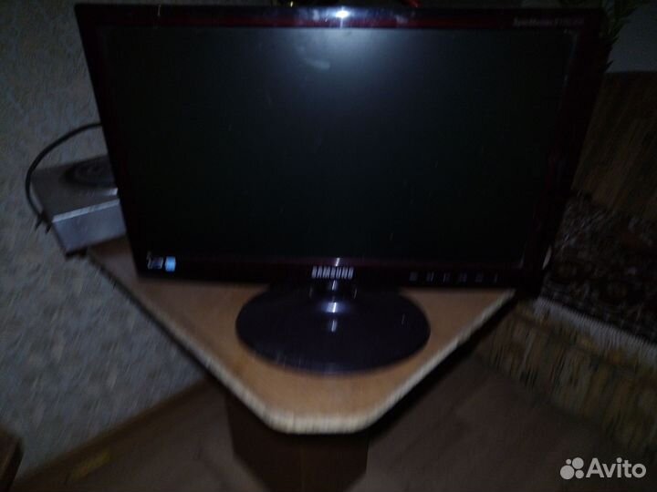 Монитор Samsung