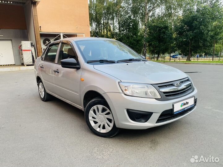 LADA Granta 1.6 МТ, 2015, 100 000 км