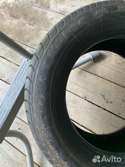 Dunlop SP Sport 2000E 225/60 R15 96W