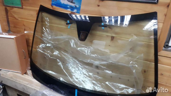 Лобовое стекло