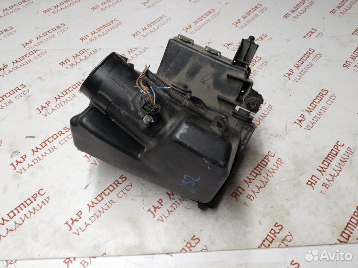 Корпус воздушного фильтра Nissan Teana J32 VQ25DE