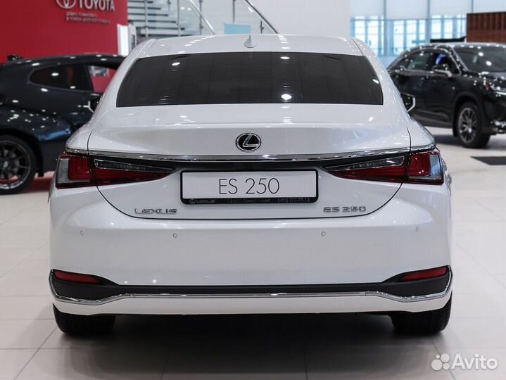 Lexus ES 2.0 CVT, 2022