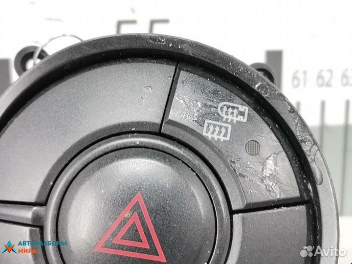 Кнопка аварийной сигнализации SsangYong