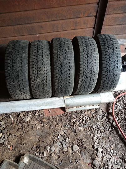 Michelin X-Ice 3 205/60 R16