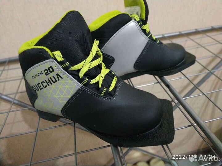 Лыжные ботинки р. 30