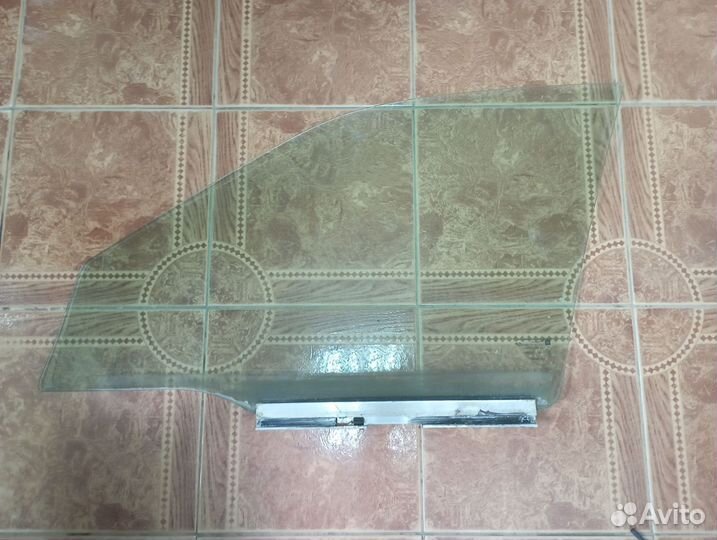 Стекло двери Opel Vectra B пер прав DOT36AS2M129