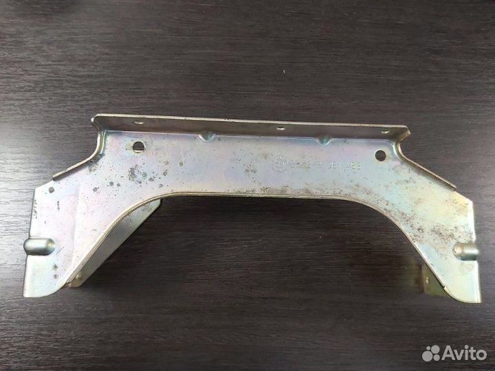 Кронштейн Bmw 520I E39 M52 1996