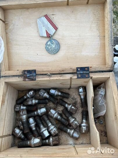 Болты колесные и гайки vag ford