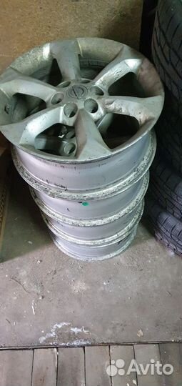 Nokian hakkapeliitta 255 65 r17 и диски от nissan