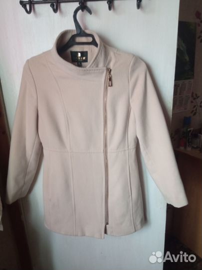 Весенне осеннее пальто (46-48размер)