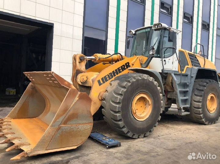 Разборка спецтехника Либхер доставка по РФ и снг